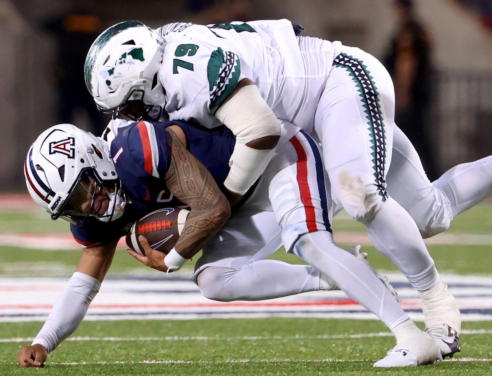 ÃÛÁÄÖ±²¥ vs Hawaii, NCAA football